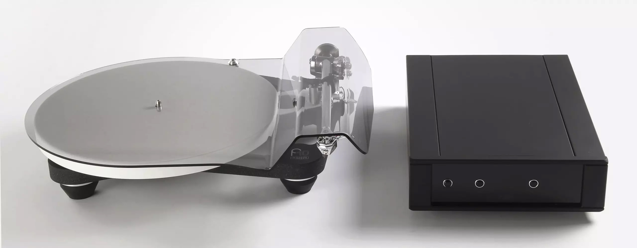 rega-planar-10-with-psu